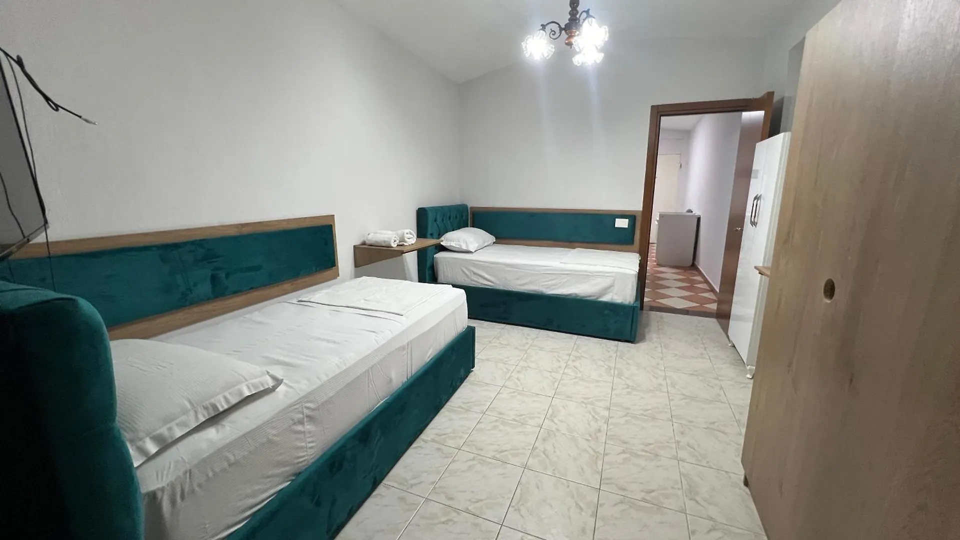 Sisterhood Hostel-Female Only Tirana Albania